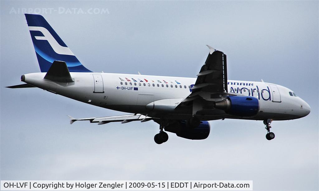 OH-LVF, 2002 Airbus A319-112 C/N 1808, 120 feet left down to runway 26L