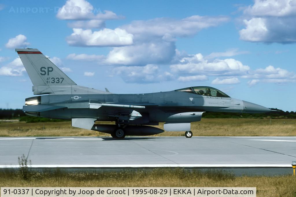 91-0337, 1991 General Dynamics F-16CJ Fighting Falcon C/N CC-35, One of the American participants of the 1995 Tactical Fighter Weaponry.