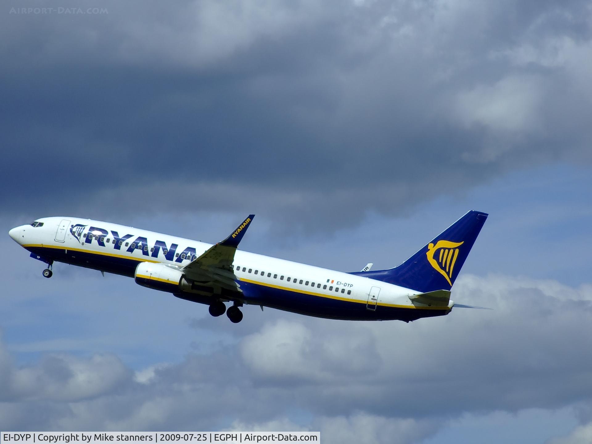 EI-DYP, 2008 Boeing 737-8AS C/N 37515, Ryanair B737 Departing runway 24 at EDI