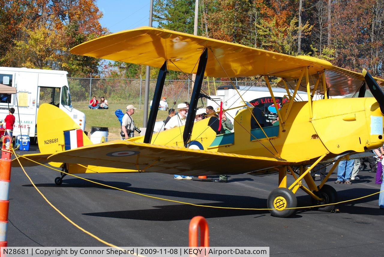 N28681, 1945 De Havilland DH-82A Tiger Moth II C/N 86530, TIGER MOTH