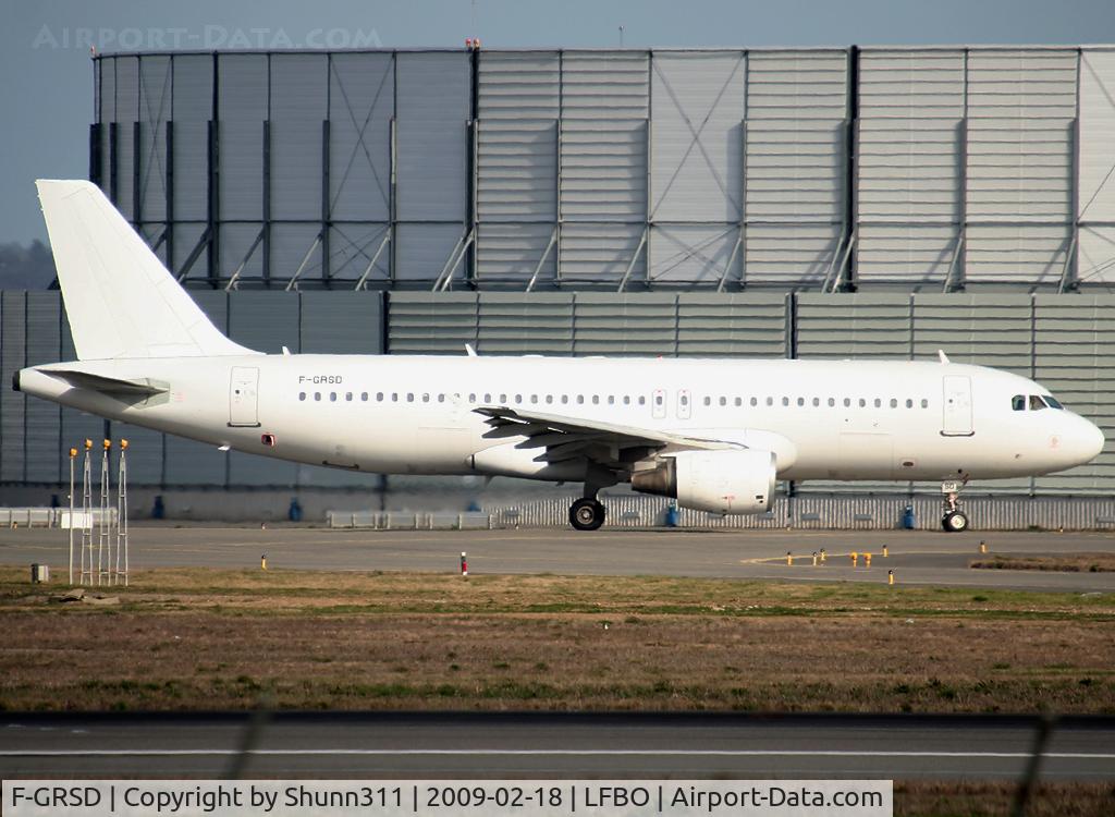 F-GRSD, 1996 Airbus A320-214 C/N 653, All white c/s on return to lessor