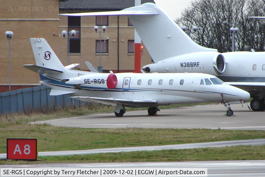 SE-RGS, 2008 Cessna 560 Citation XLS C/N 560-5807, Swedish Cessna Citation 560XLS at Luton