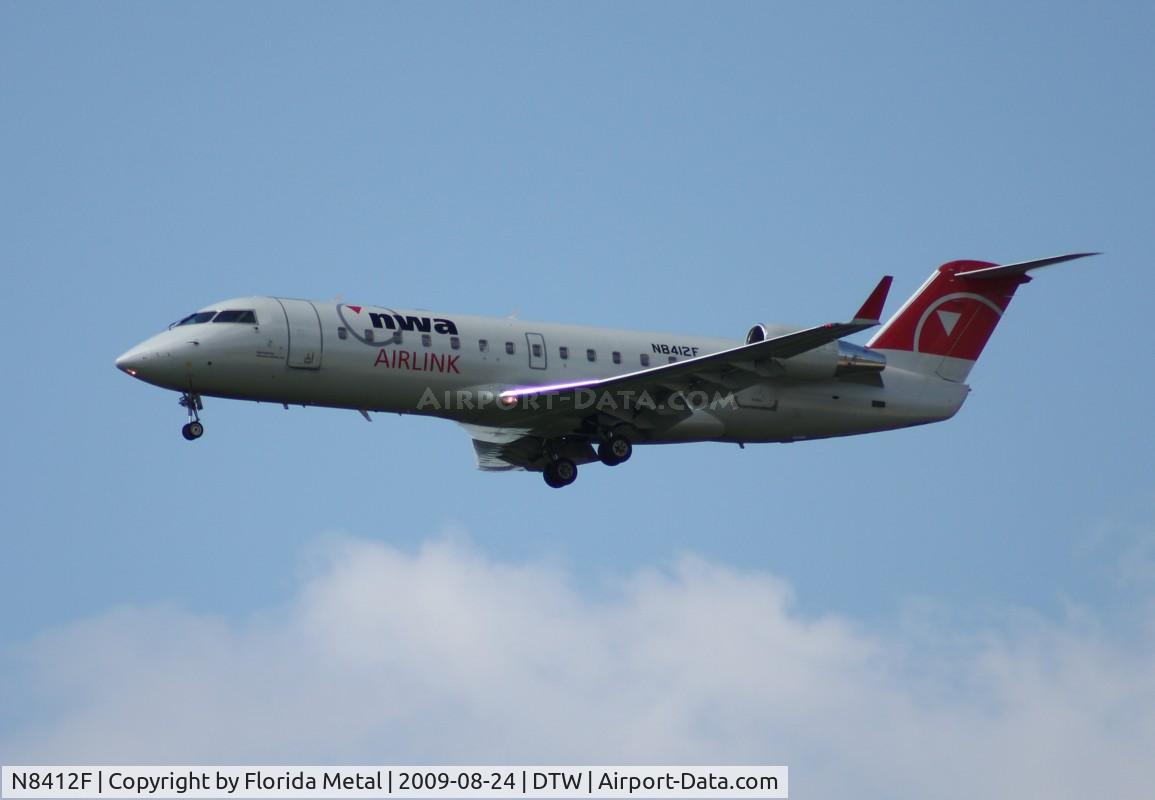 N8412F, 2000 Bombardier CRJ-200LR (CL-600-2B19) C/N 7412, Northwest Airlink CRJ-200