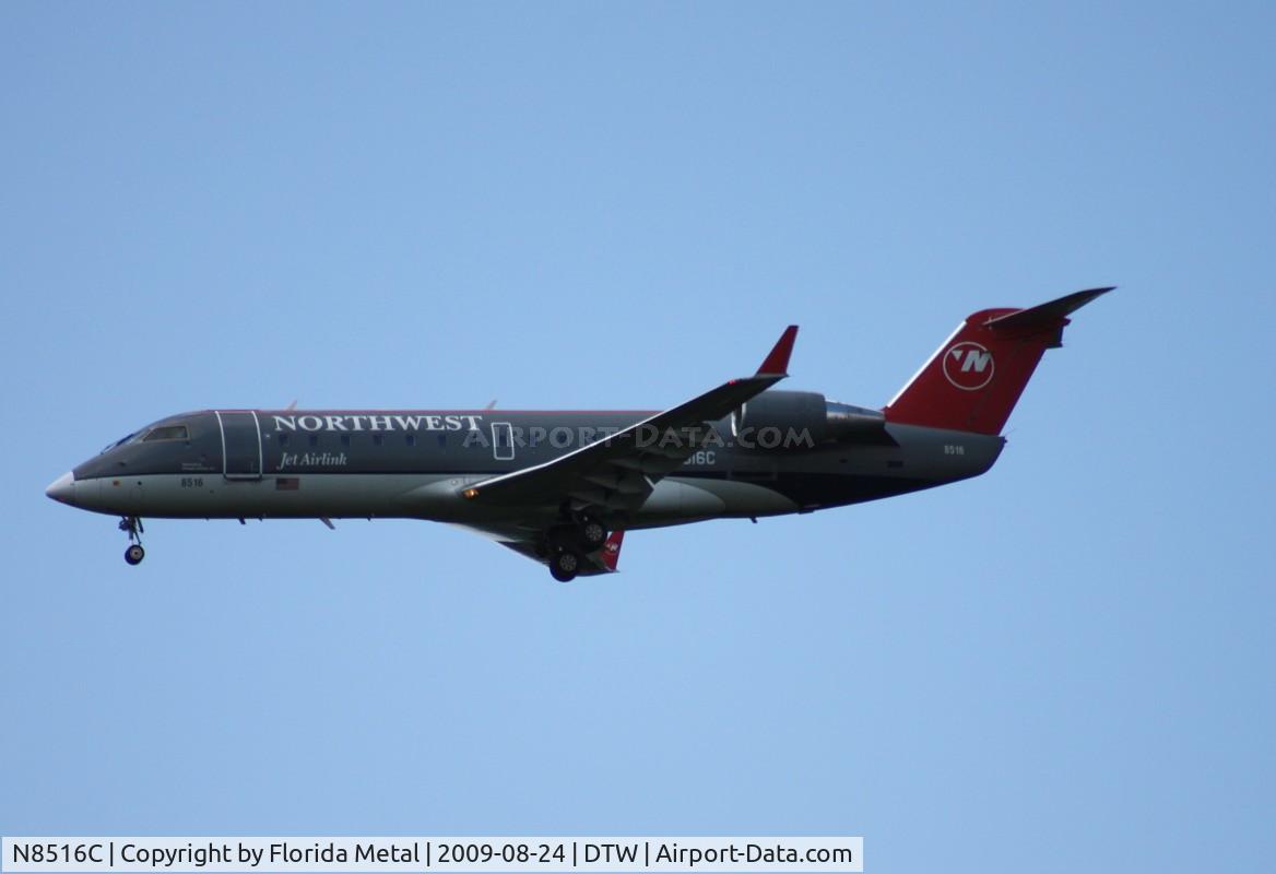 N8516C, 2001 Bombardier CRJ-200LR (CL-600-2B19) C/N 7516, Northwest Airlink CRJ-200