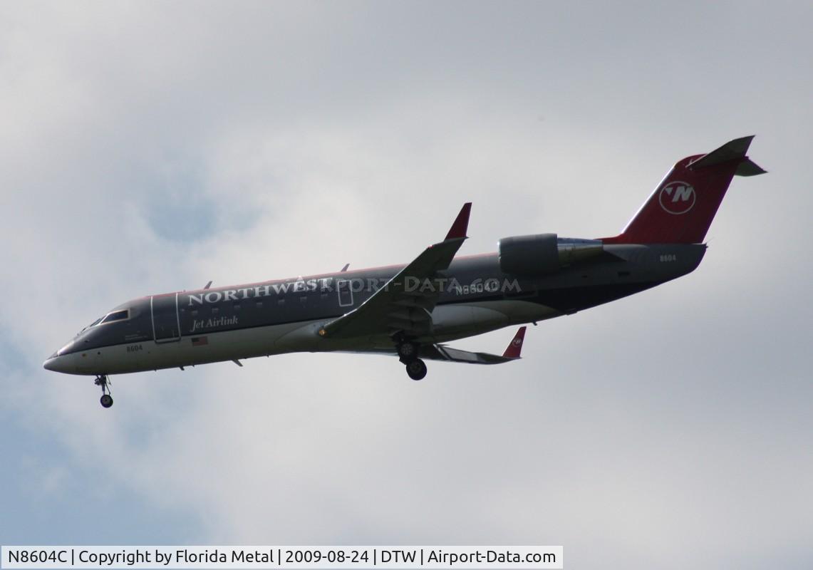N8604C, 2002 Bombardier CRJ-200 (CL-600-2B19) C/N 7604, Northwest Airlink CRJ-200