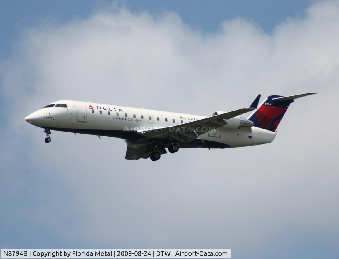 N8794B, 2003 Bombardier CRJ-200 (CL-600-2B19) C/N 7794, Delta Connection CRJ-200