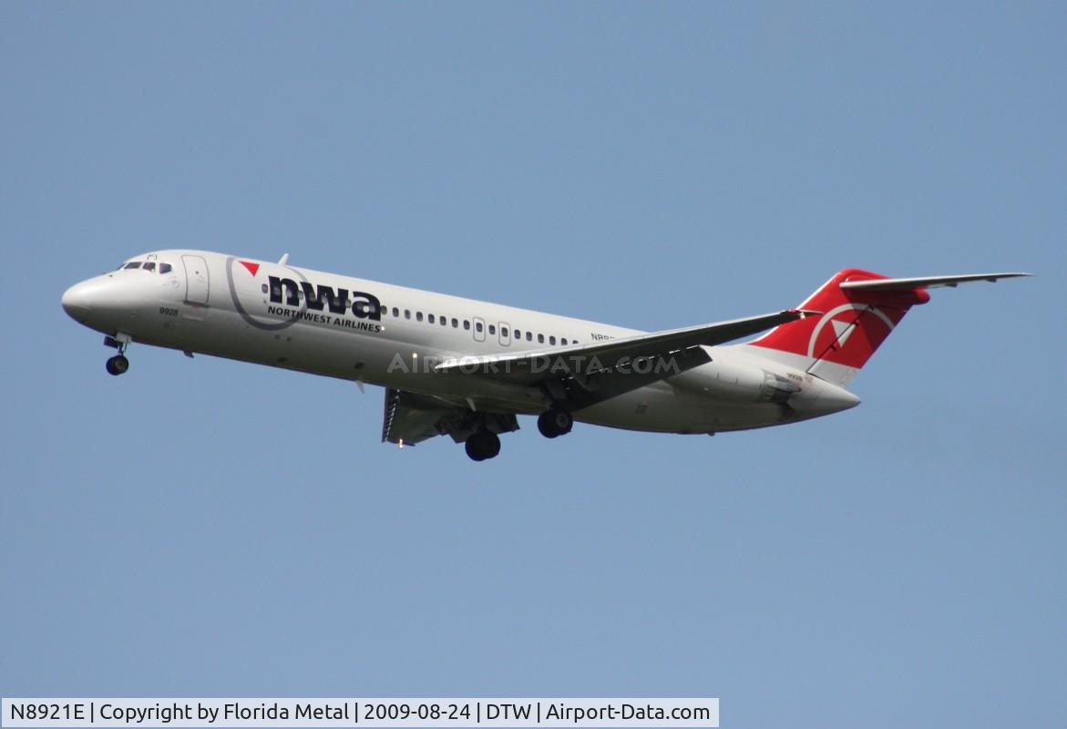 N8921E, 1967 Douglas DC-9-31 C/N 45836, Northwest DC-9-31