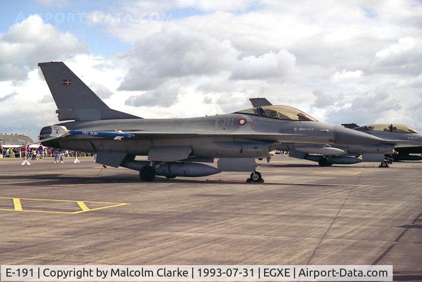 E-191, 1978 SABCA F-16AM Fighting Falcon C/N 6F-18, General Dynamics F-16A Fighting Falcon. From Eskadrille 730, Skrydstrup and seen at RAF Leeming Air Fair in 1993.