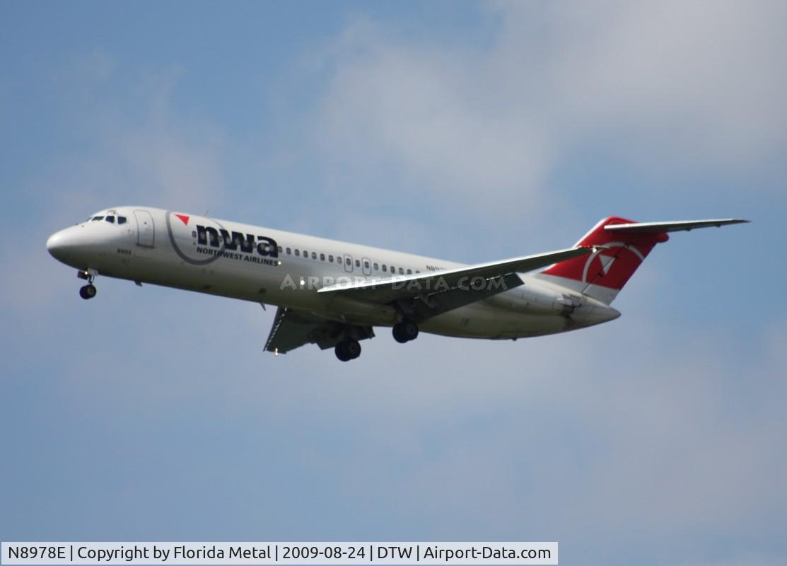 N8978E, 1968 Douglas DC-9-31 C/N 47327, Northwest DC-9-31