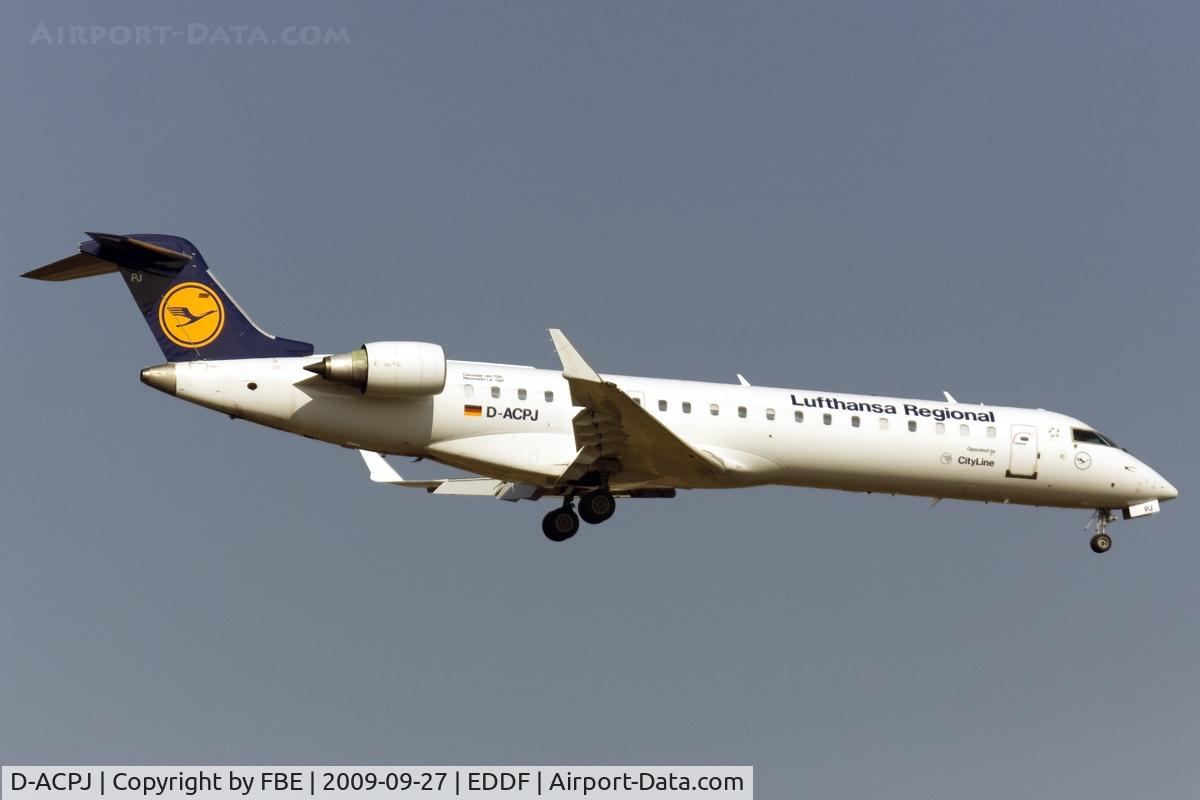 D-ACPJ, Canadair CRJ-701ER (CL-600-2C10) Regional Jet C/N 10040, short final RW07R
