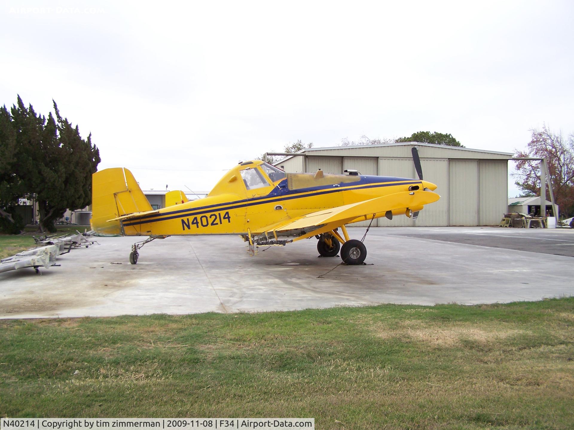 N40214, 1980 Ayres S2R-T34 Thrush C/N T34-032, West Valley Aviation N40214 rigged as sprayer