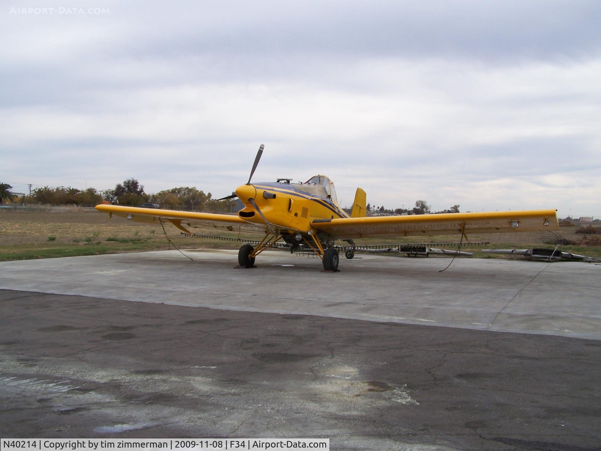 N40214, 1980 Ayres S2R-T34 Thrush C/N T34-032, West Valley Aviation N40214 rigged as sprayer