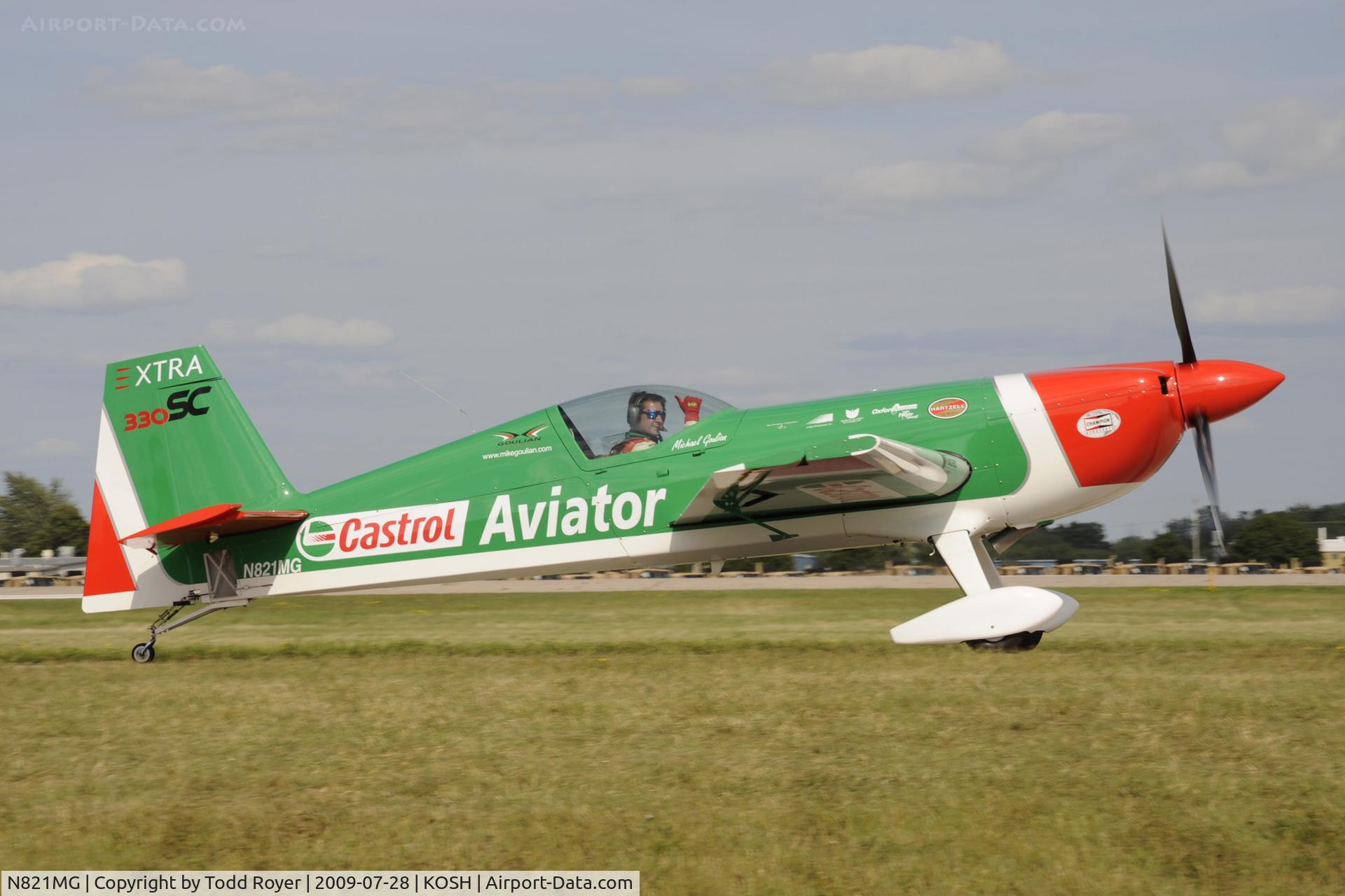 N821MG, 2006 Extra EA-300S C/N 1035, EAA AIRVENTURE 2009