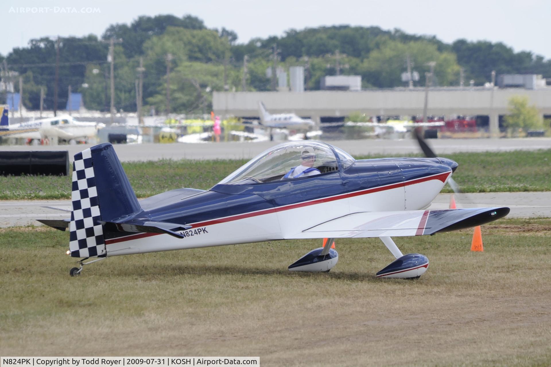 N824PK, 2004 Vans RV-8 C/N 81048, EAA AIRVENTURE 2009