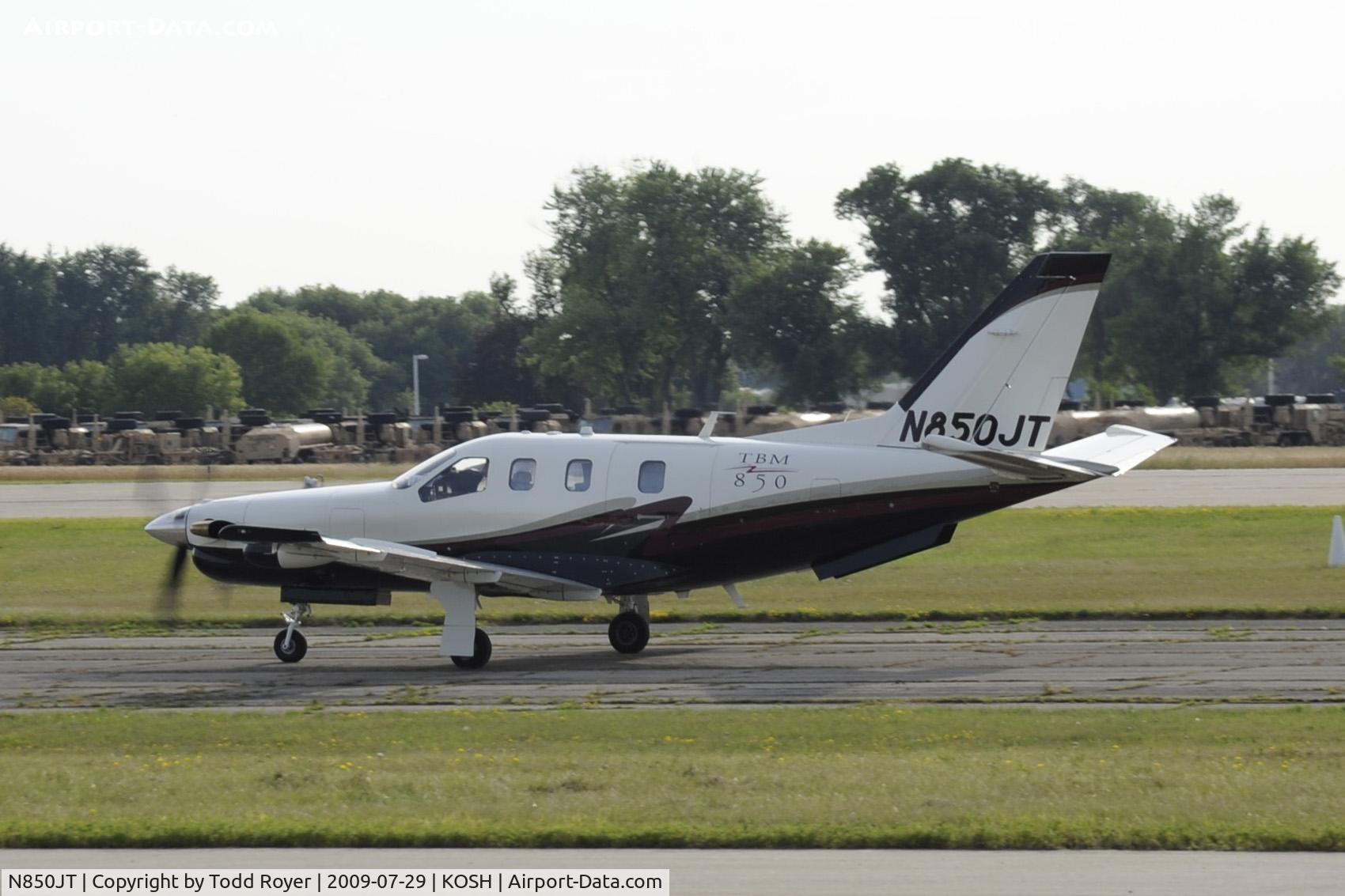 N850JT, 2006 Socata TBM-700 C/N 362, EAA AIRVENTURE 2009