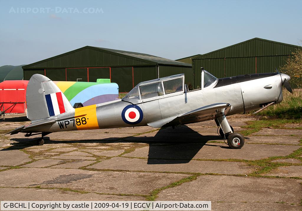 G-BCHL, 1952 De Havilland DHC-1 Chipmunk T.10 C/N C1/0680, seen @ Sleap