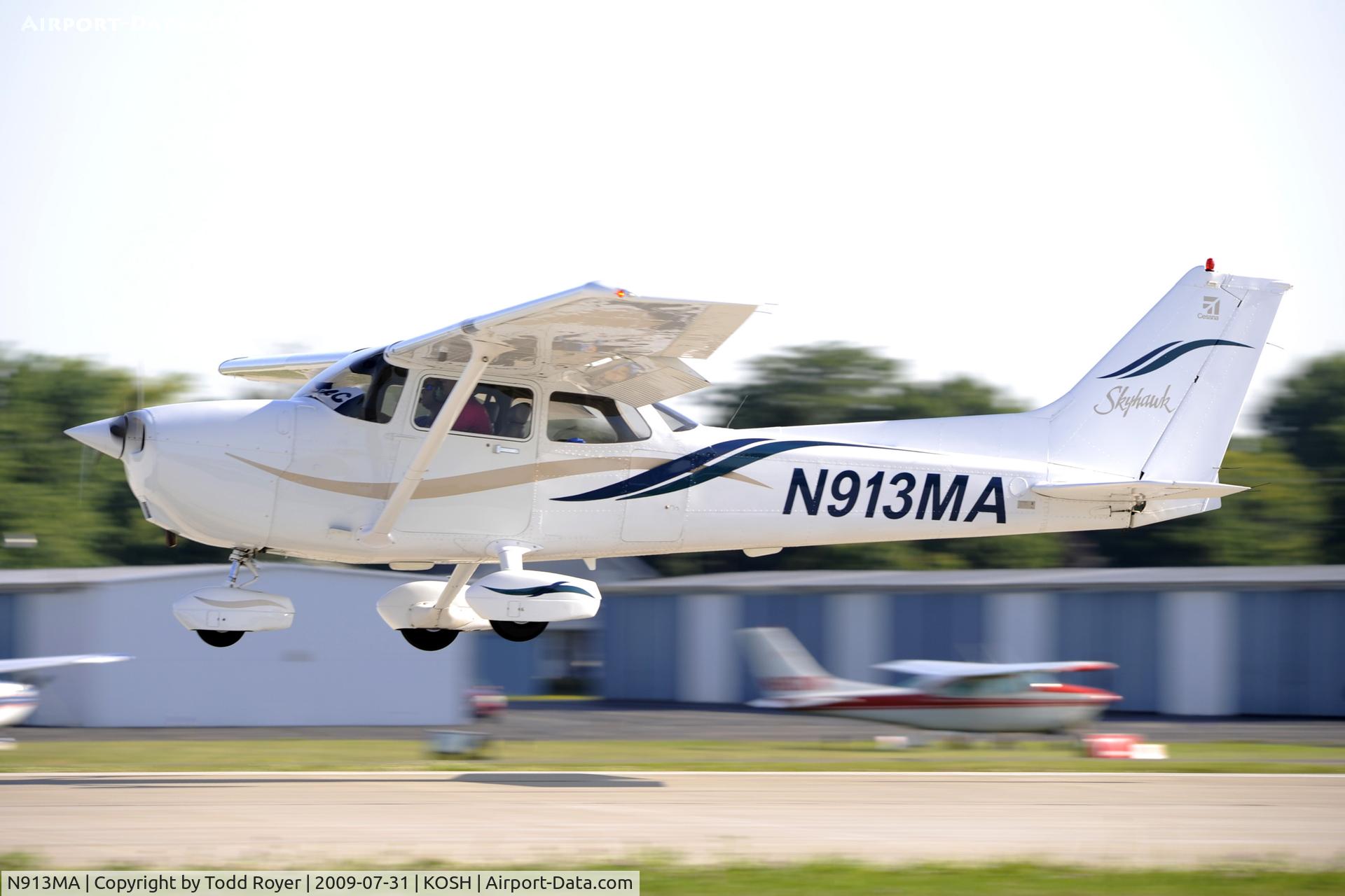 N913MA, 1999 Cessna 172R C/N 17280777, EAA AIRVENTURE 2009