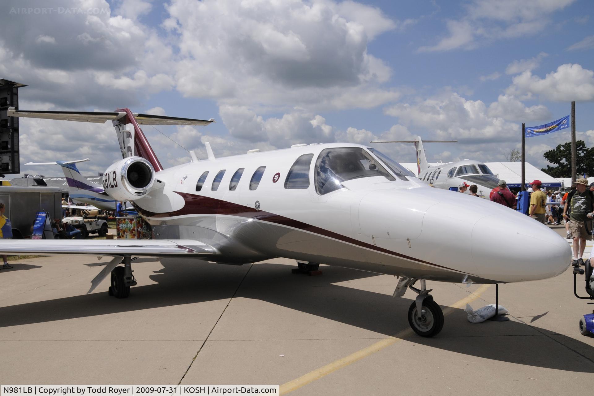N981LB, 2005 Cessna 525 C/N 525-0546, EAA AIRVENTURE 2009