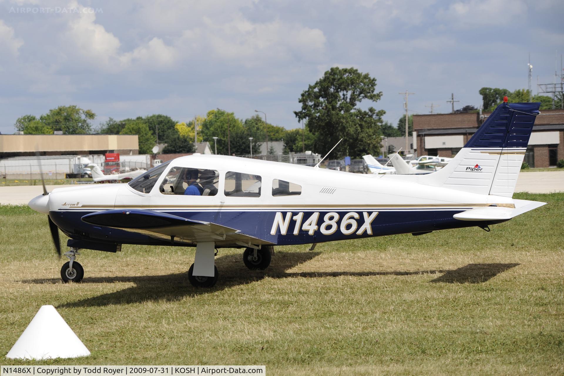 N1486X, 1975 Piper PA-28R-200 C/N 28R-7535291, EAA AIRVENTURE 2009