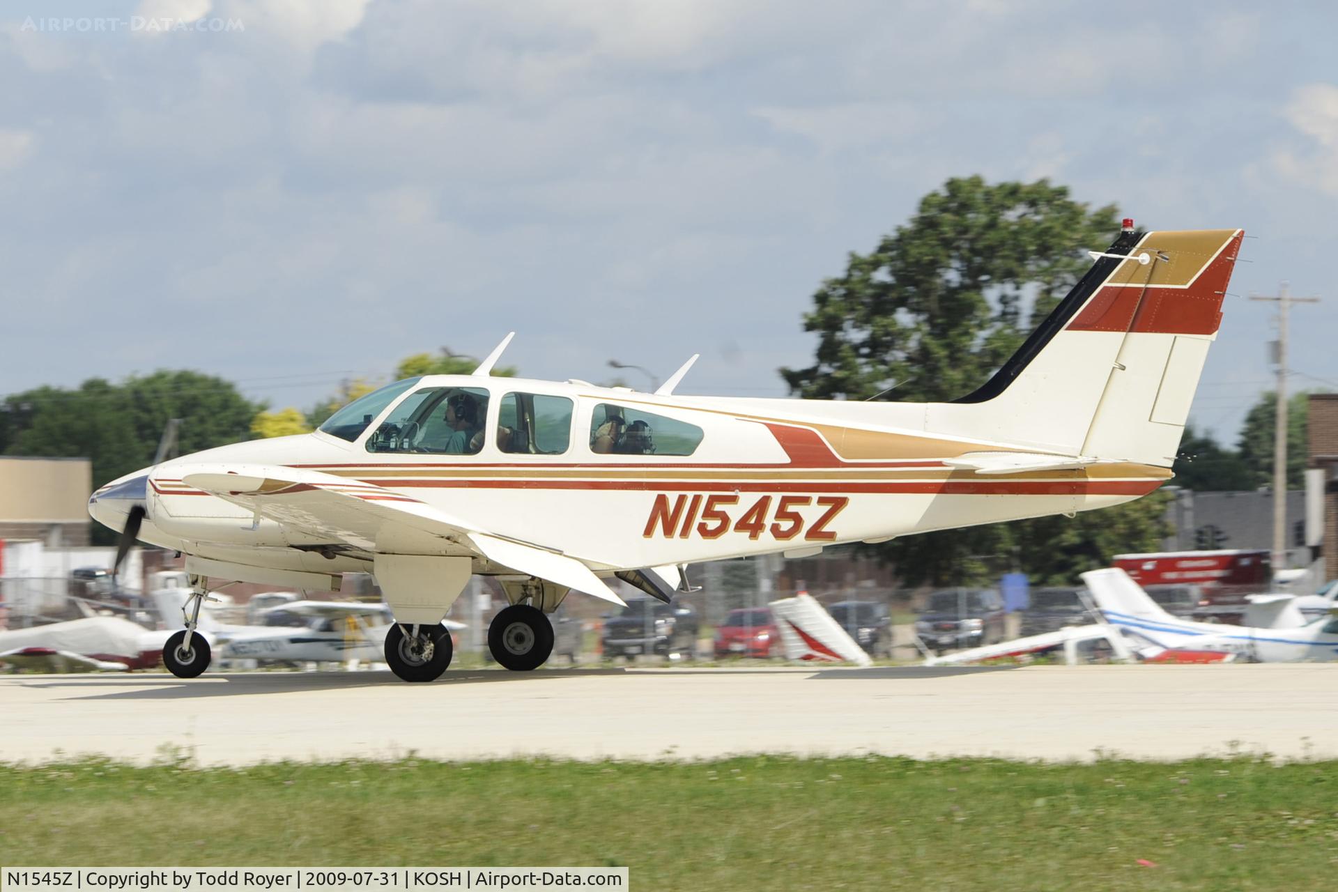 N1545Z, 1961 Beech 95-A55 Baron C/N TC-213, EAA AIRVENTURE 2009