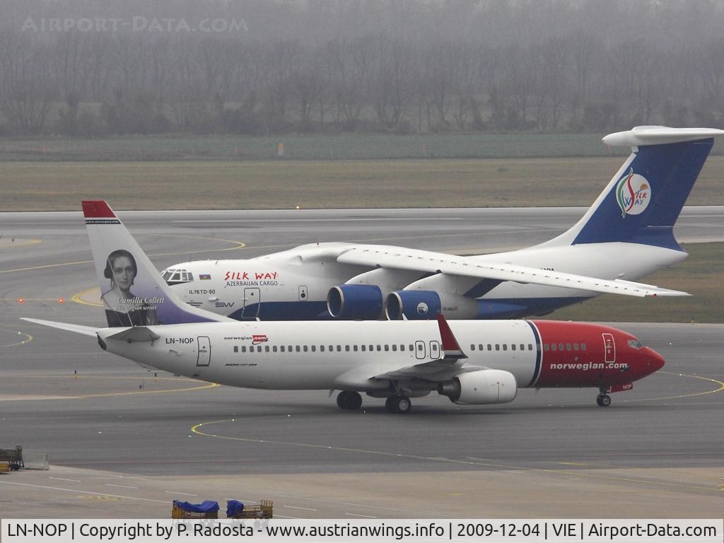 LN-NOP, 2005 Boeing 737-86N C/N 32655, Rare shot ... ;-)
