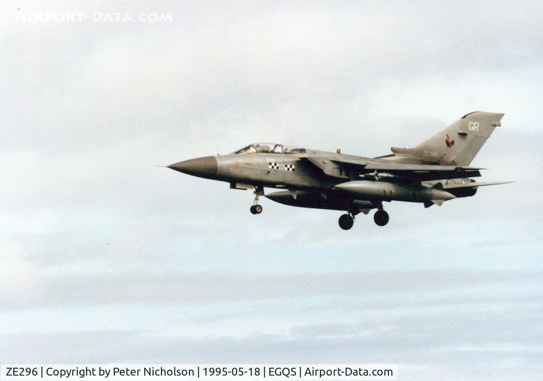 ZE296, 1987 Panavia Tornado F.3 C/N AT024/636/3285, Tornado F.3 of 43 Squadron based at RAF Leuchars on final approach to Lossiemouth in May 1995.