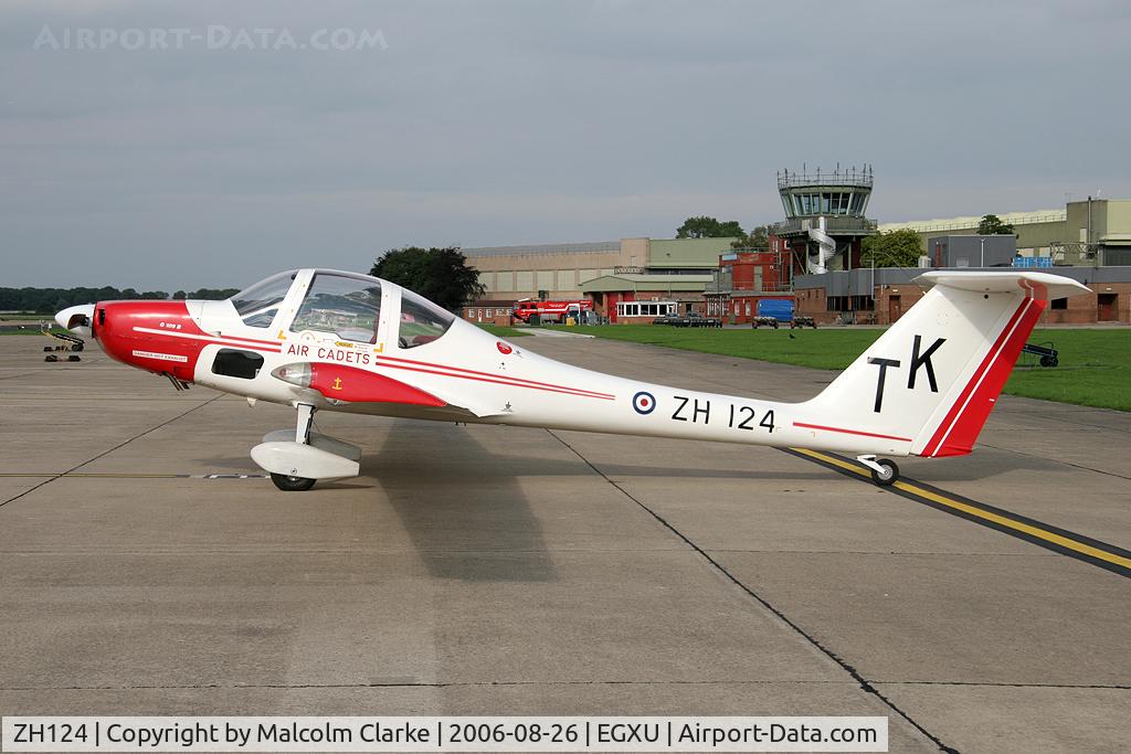 ZH124, Grob G-109B Vigilant T1 C/N 6517, Grob G-109B Vigilant T1 at RAF Linton-on-Ouse in 2006.
