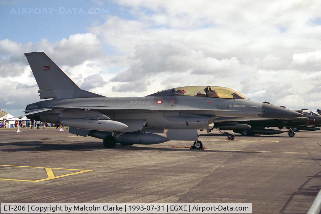 ET-206, General Dynamics F-16B C/N 6G-3, General Dynamics F-16B Fighting Falcon. From Eskadrille 730, Skrydstrup at RAF Leeming's Air Fair in 1993.