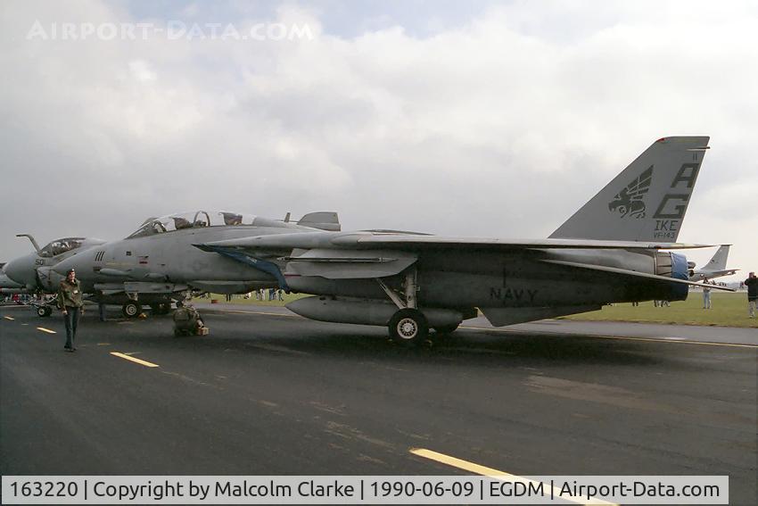 163220, Grumman F-14B Tomcat C/N 581, Grumman F-14B Tomcat. Operated by VF-143 as 'AG-111' at the 1990 BoB Airshow at Boscombe Down.