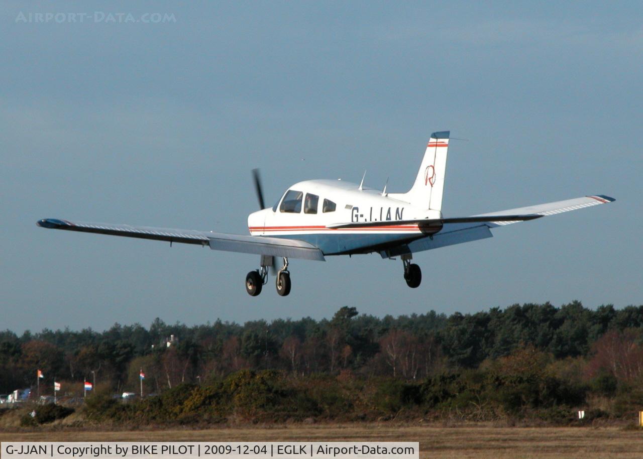 G-JJAN, 1986 Piper PA-28-181 Cherokee Archer II C/N 28-90007, FINALS RWY 25