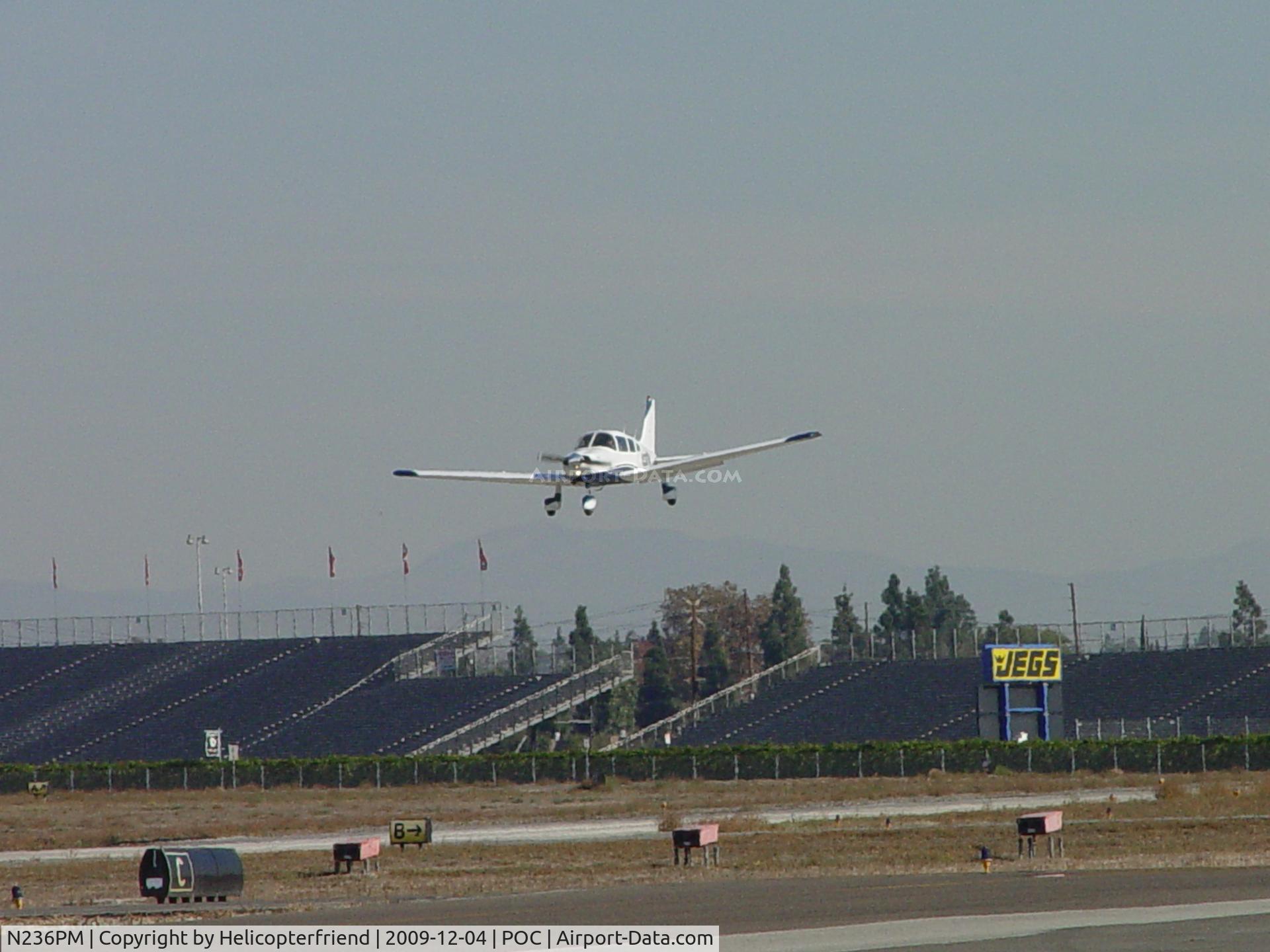 N236PM, 1982 Piper PA-28-236 Dakota C/N 28-8211032, On final 26L