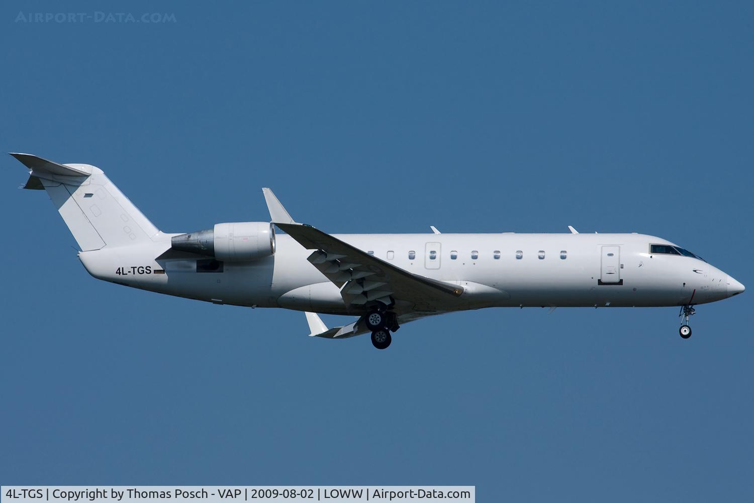 4L-TGS, 2000 Canadair CRJ-200LR (CL-600-2B19) C/N 7373, Georgian Airlines