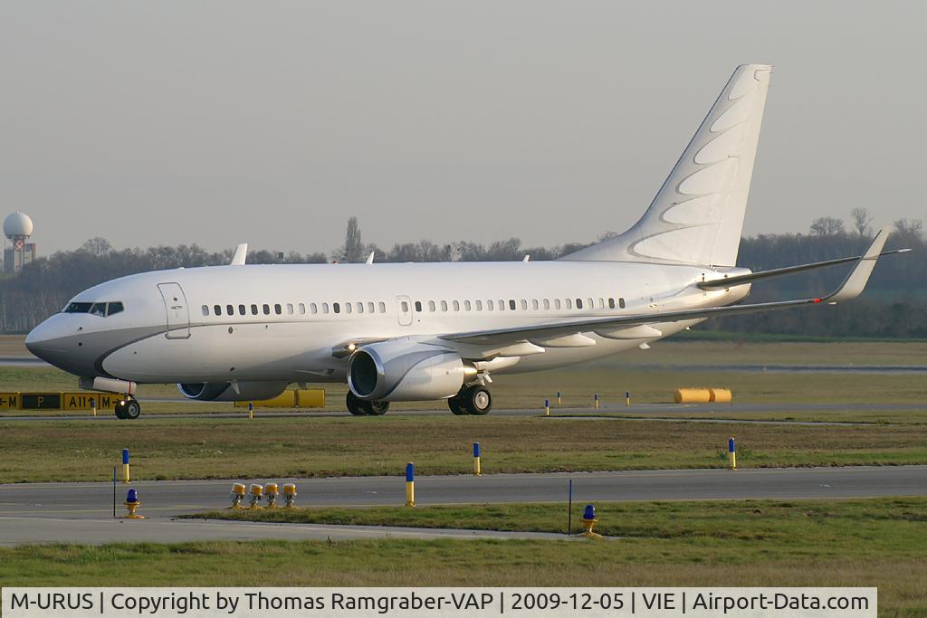 M-URUS, 2005 Boeing 737-7GC BBJ C/N 34622, Boeing 737-700