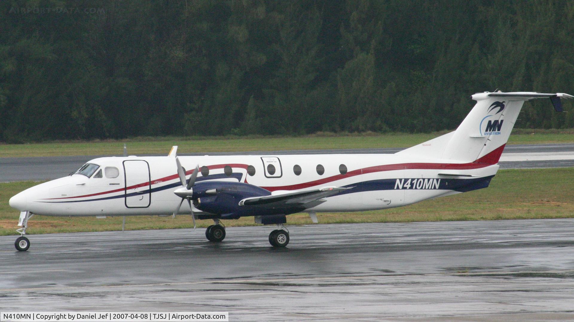 N410MN, 1991 Beech 1900C C/N UC-167, N410mn Taxing to the active runway for take off