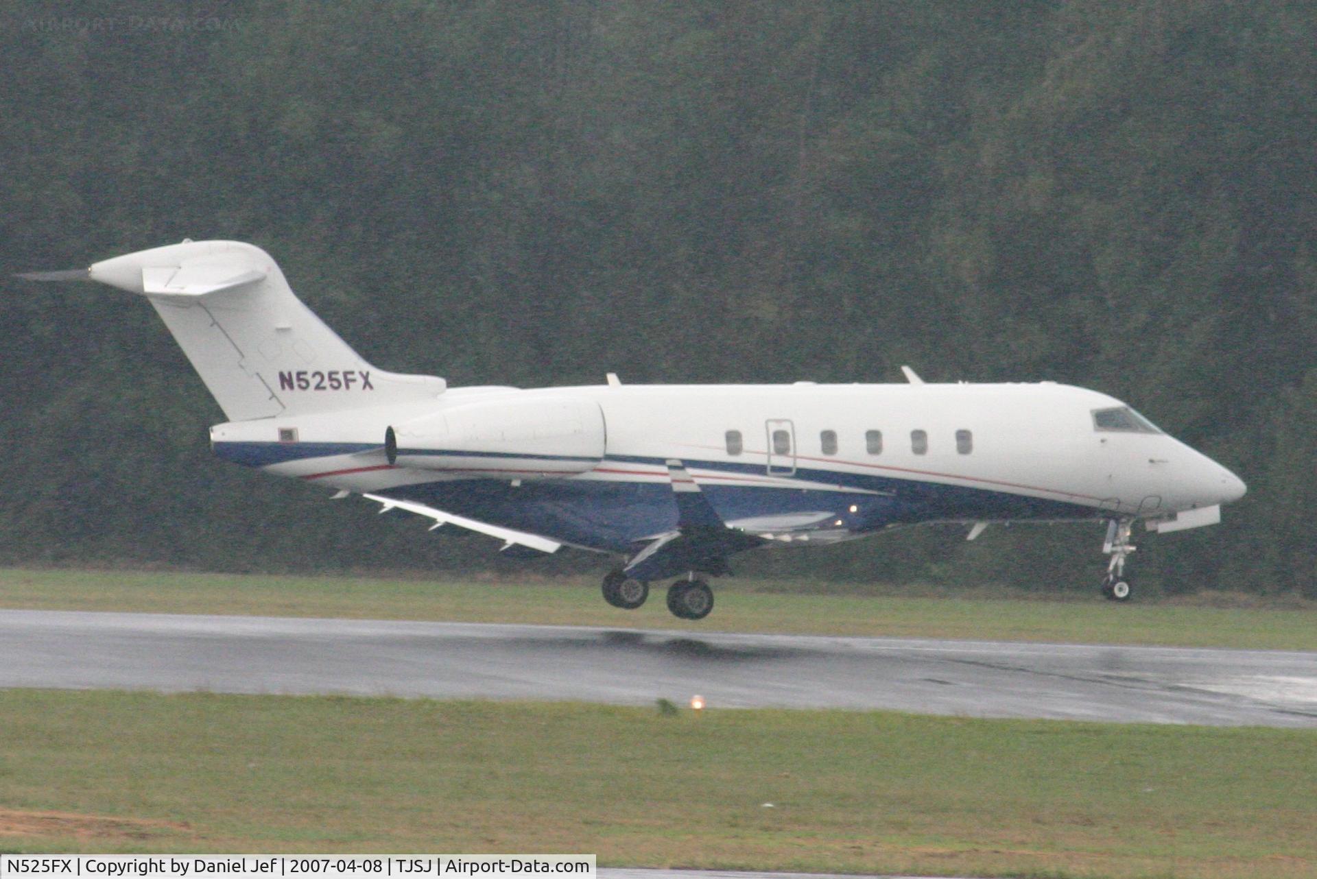 N525FX, 2006 Bombardier Challenger 300 (BD-100-1A10) C/N 20112, N525FX landing at tjsj