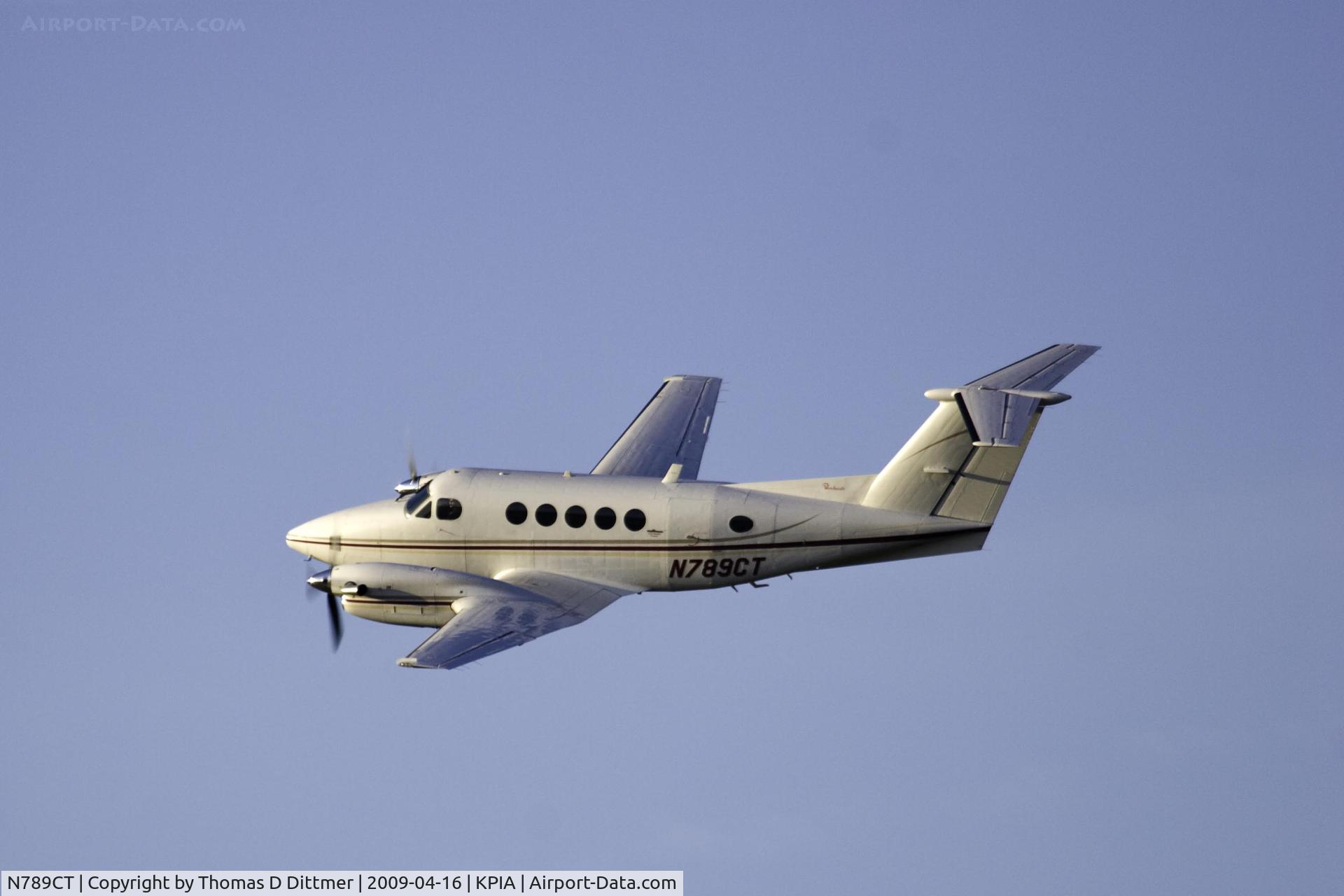 N789CT, 1981 Beech B200 King Air C/N BB-907, King Air N789CT climbs out from Peoria Illinois