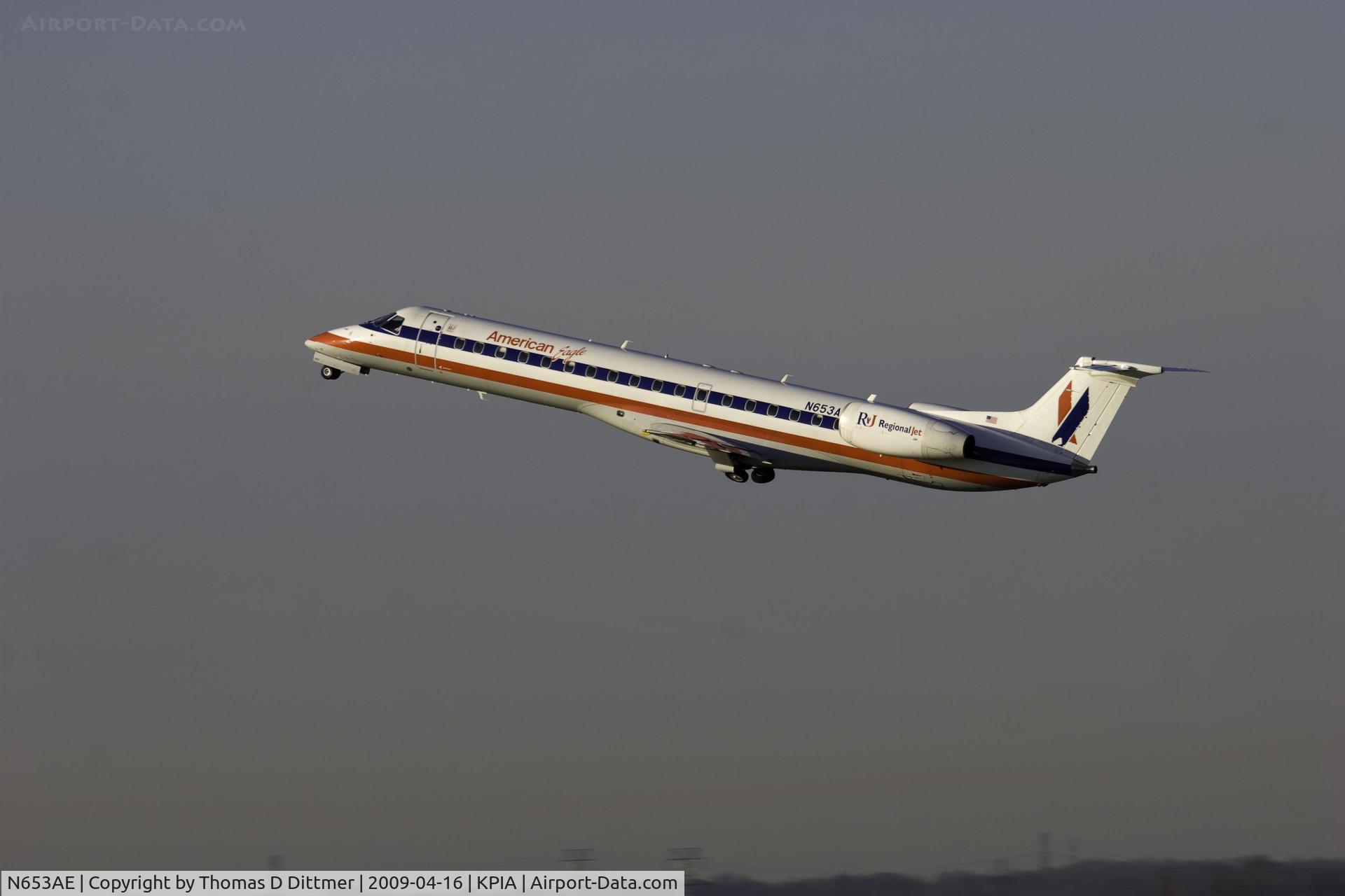 N653AE, 2001 Embraer ERJ-145LR (EMB-145LR) C/N 145433, American Eagle (N653AE) enroute from Peoria Illinois to Dallas