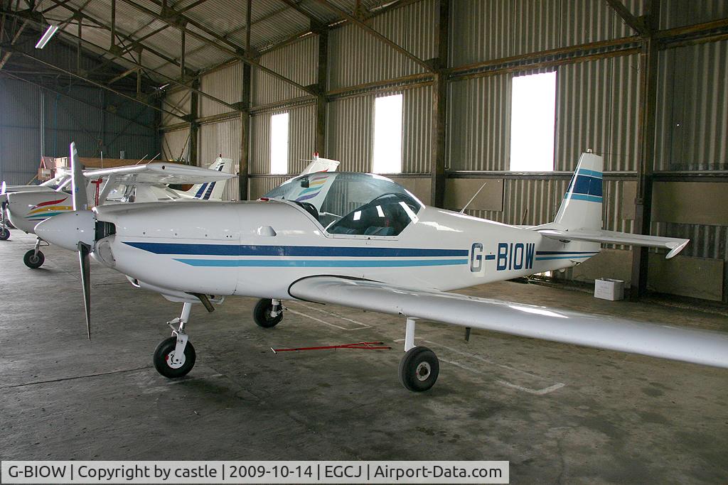 G-BIOW, 1981 Slingsby T-67A Firefly C/N 1988, seen @ Sherburn in Elmet