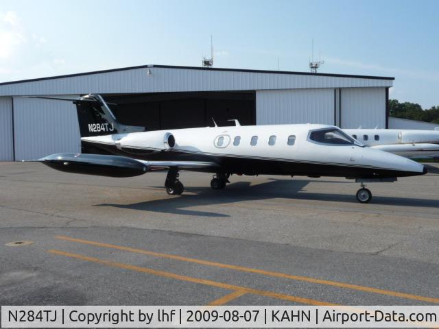 N284TJ, 1979 Gates Learjet 25D C/N 284, November 2009 new paint scheme