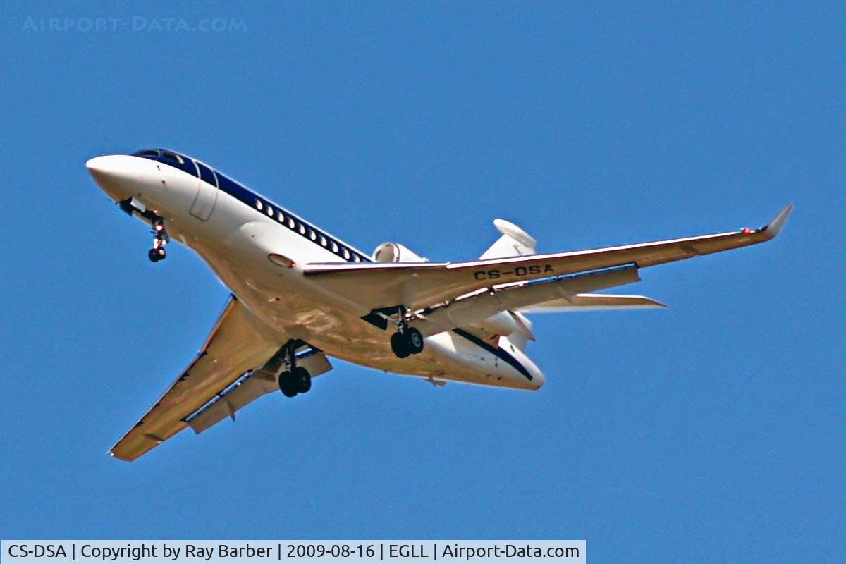 CS-DSA, 2007 Dassault Falcon 7X C/N 030, Dassault Falcon 7X [30] Home~G 16/08/2009. Seen on approach 27R.