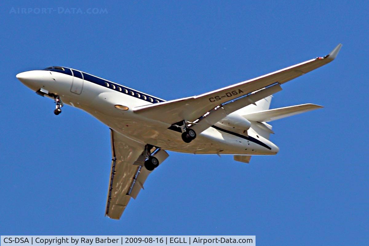 CS-DSA, 2007 Dassault Falcon 7X C/N 030, Dassault Falcon 7X [30] Home~G 16/08/2009. Seen on approach 27R.