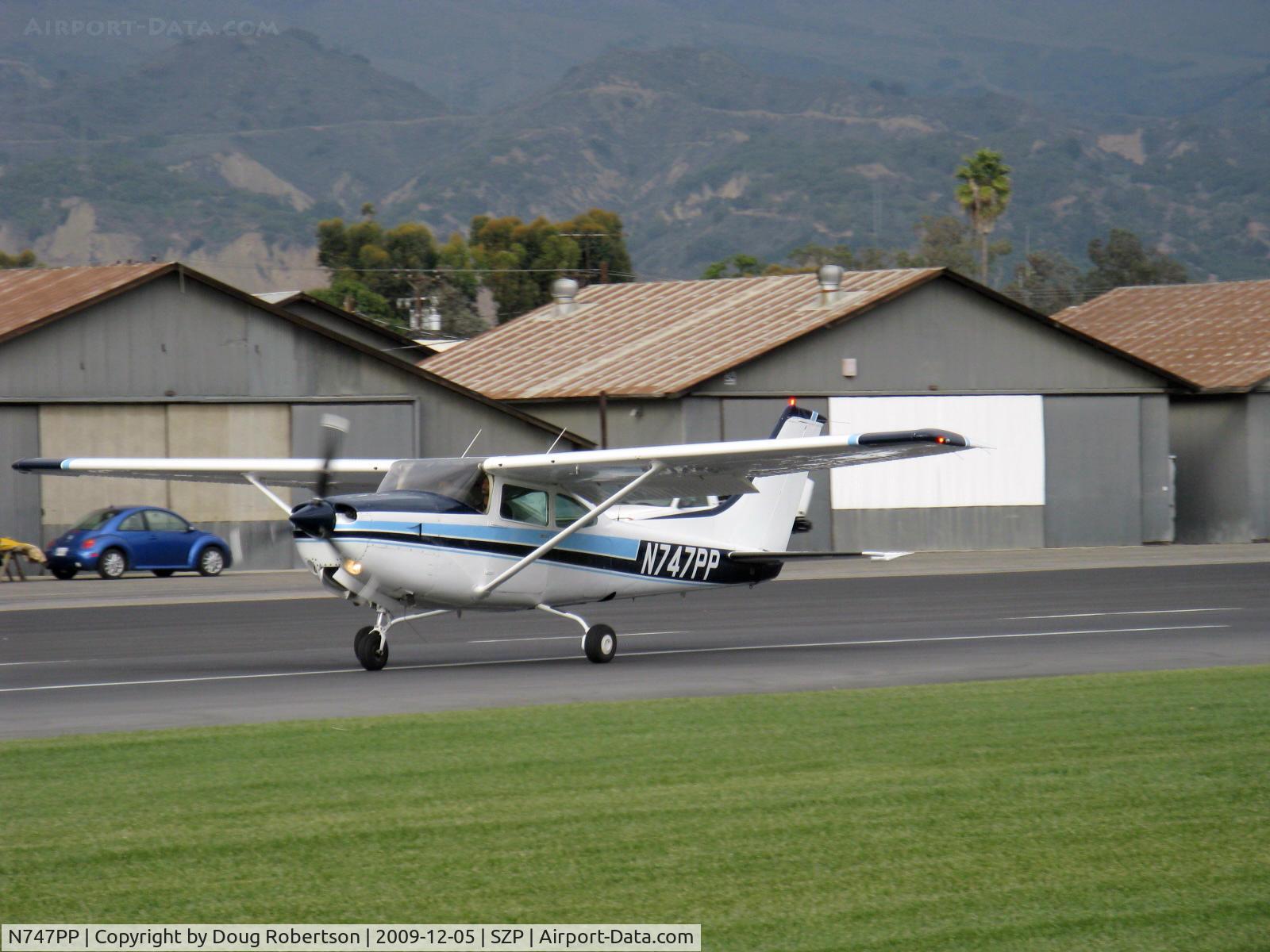 N747PP, 1980 Cessna 182R Skylane C/N R18201587, 1980 Cessna R182 SKYLANE, Lycoming O-540-J3C5D derated to 235 Hp, takeoff roll Rwy 22
