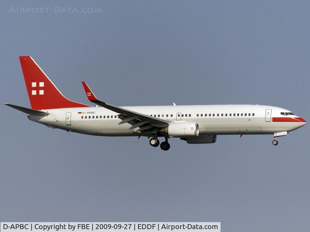 D-APBC, 2004 Boeing 737-8BK C/N 33016, Privat Air, short final RW07R