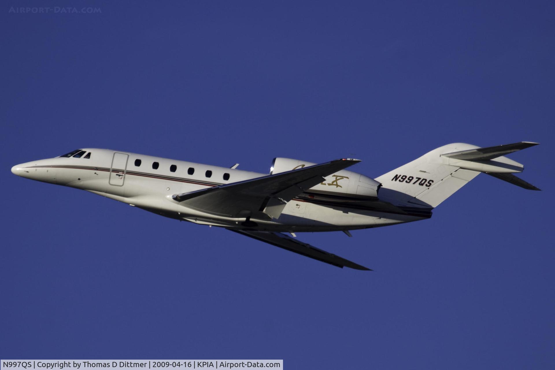 N997QS, 2002 Cessna 750 Citation X C/N 750-0208, N997QS departs Peoria Illinois