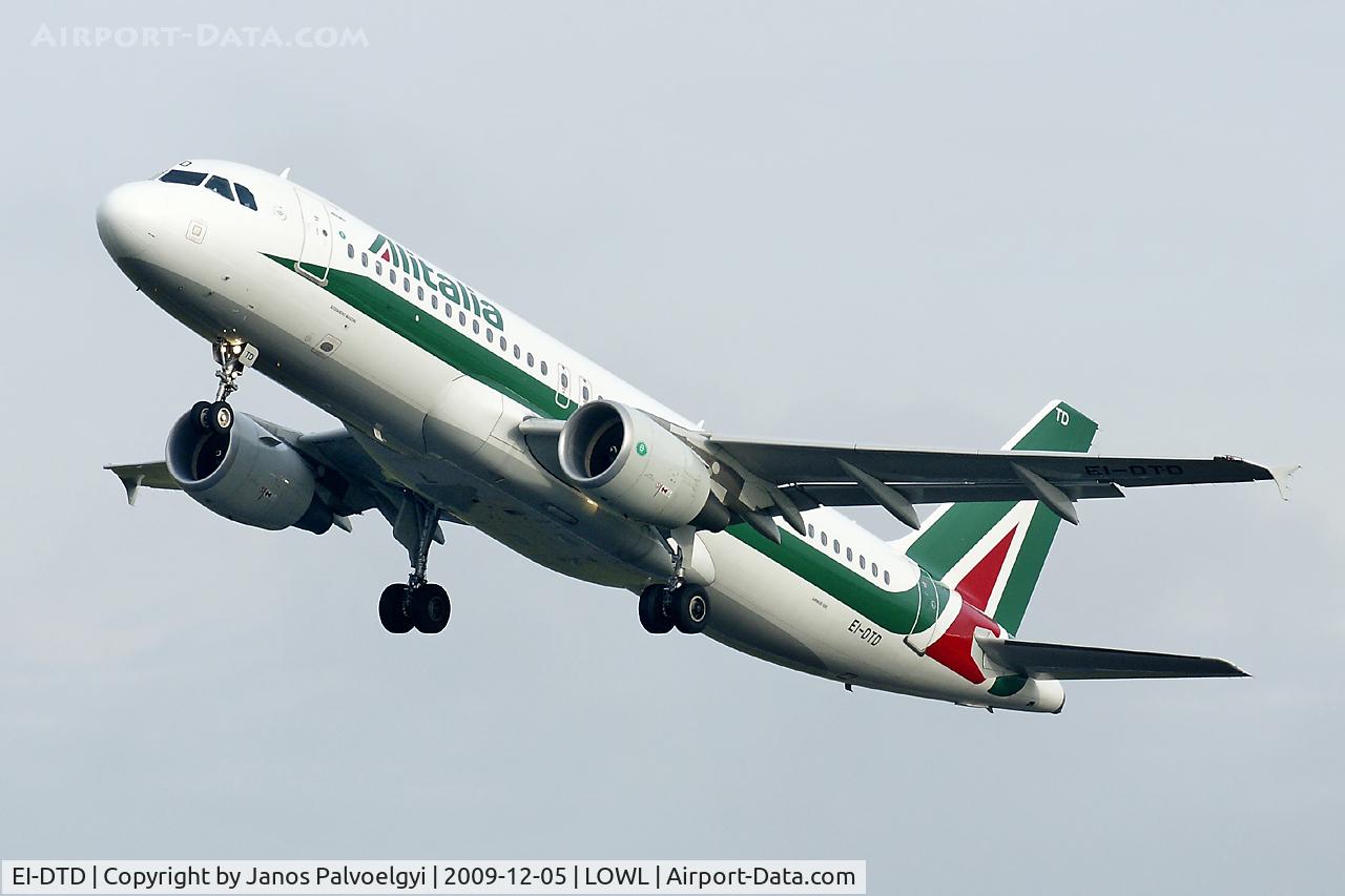 EI-DTD, 2009 Airbus A320-216 C/N 3846, Alitalia Airbus A320-216 after take-off in LOWL/LNZ