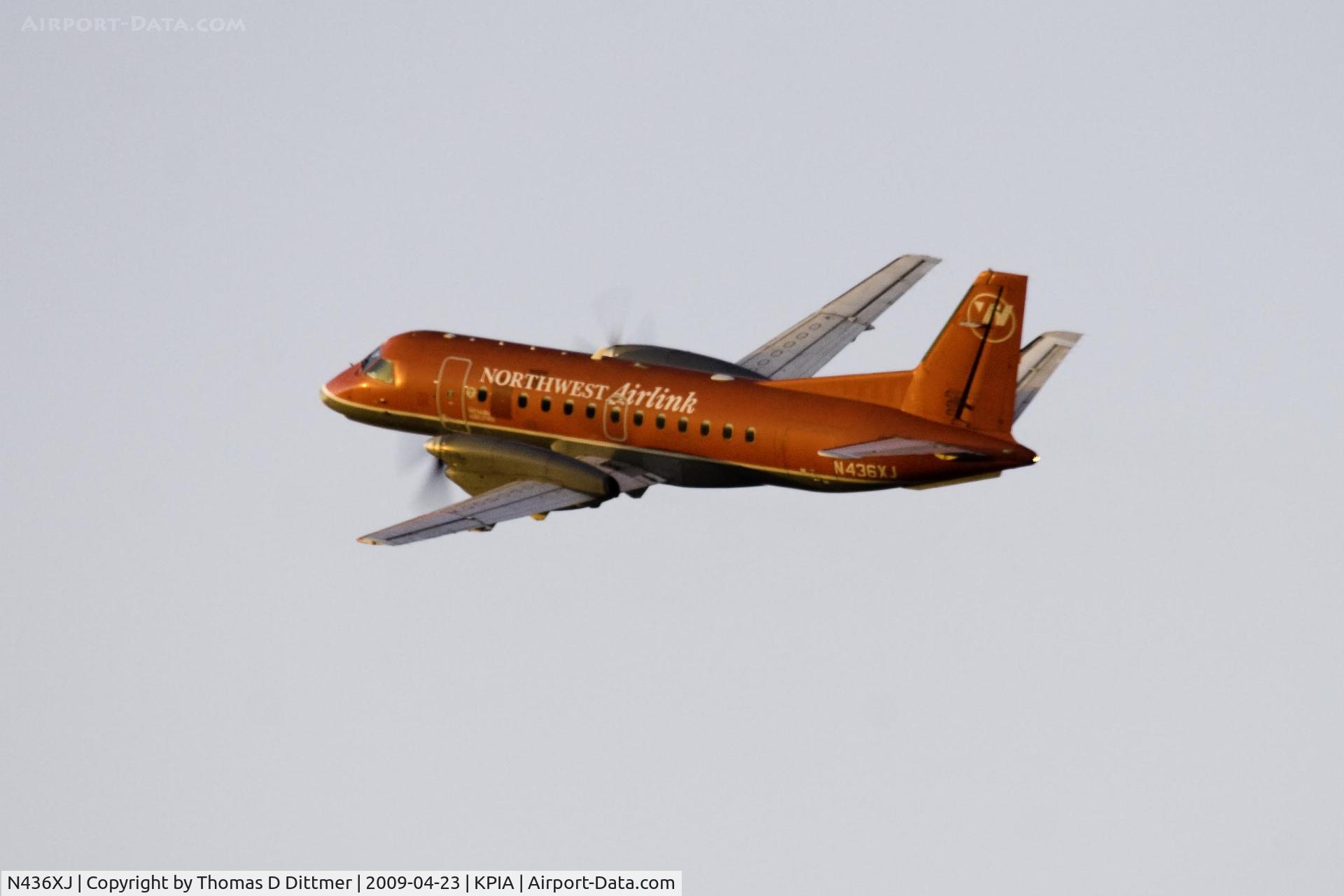 N436XJ, 1998 Saab 340B+ C/N 340B-436, Northwest Airlink (N436XJ) turning to Minneapolis