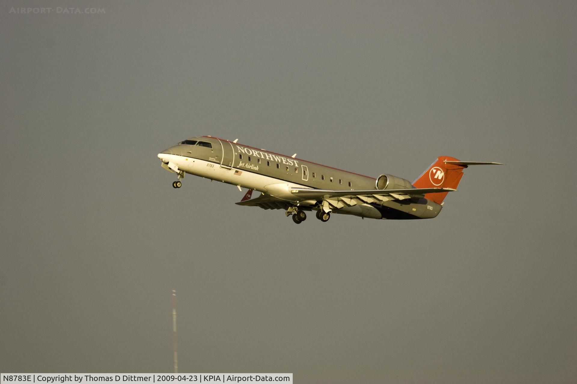 N8783E, 2003 Bombardier CRJ-200 (CL-600-2B19) C/N 7783, Northwest Airlink (N8783E) gear retraction
