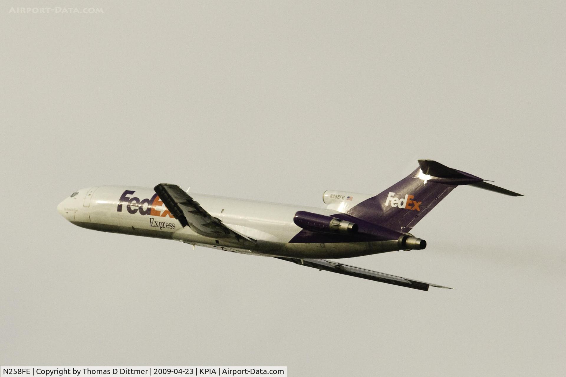 N258FE, 1975 Boeing 727-233F C/N 20940, Federal Express (N258FE) enroute to departure destination