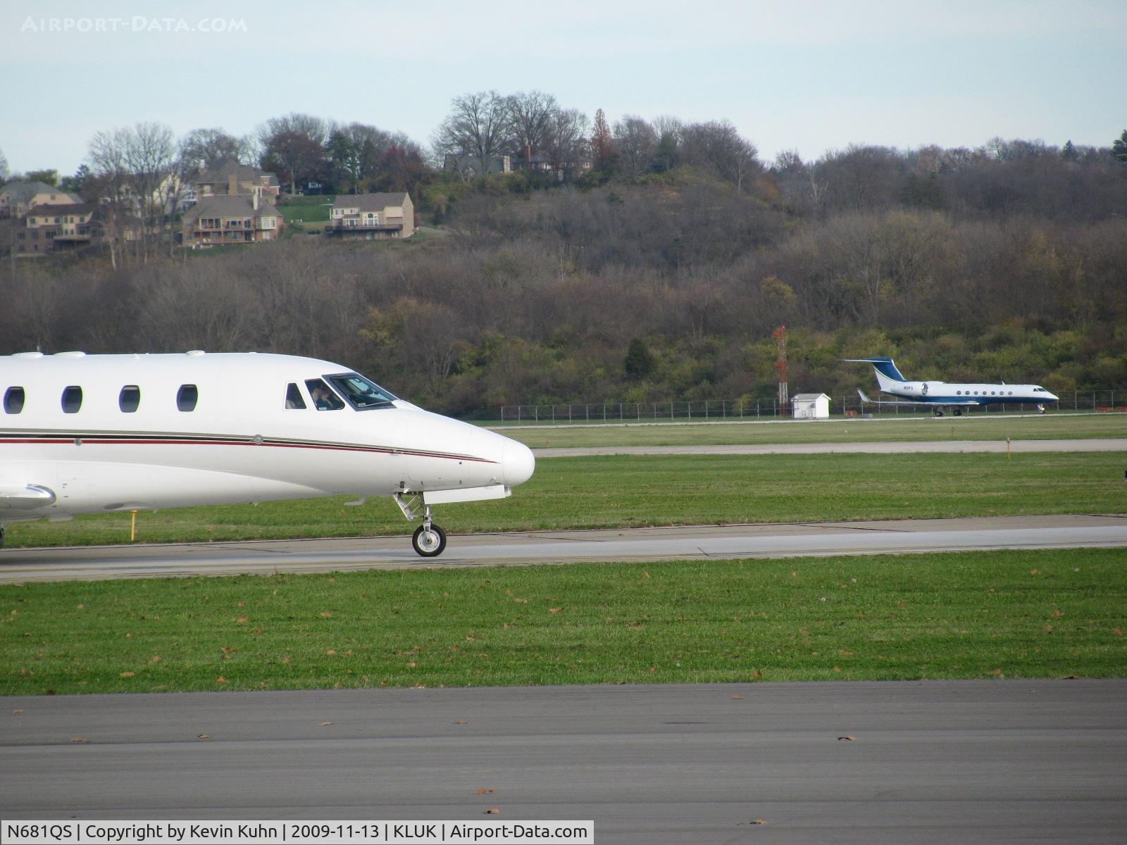 N681QS, 2001 Cessna 560XL Citation Excel C/N 560-5181, 'racing' P&G Gulfstream N5PG