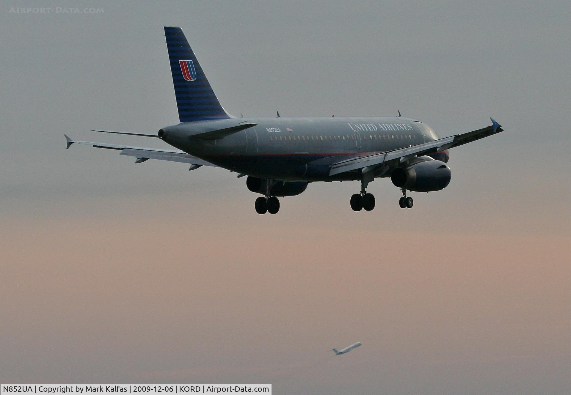 N852UA, 2002 Airbus A319-131 C/N 1671, United Airlines A319-131. UAL681 arriving from KLGA on 22R.